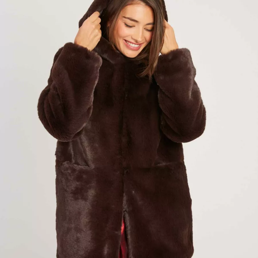 Manteau en fausse fourrure