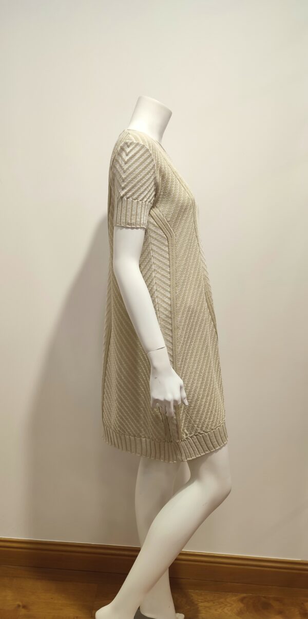 Robe en maille beige – Image 3
