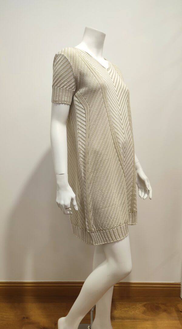Robe en maille beige – Image 2