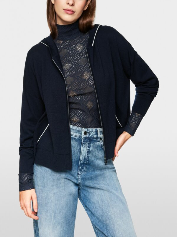 Gilet à Capuche