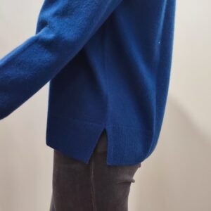 Pull col rond bleu