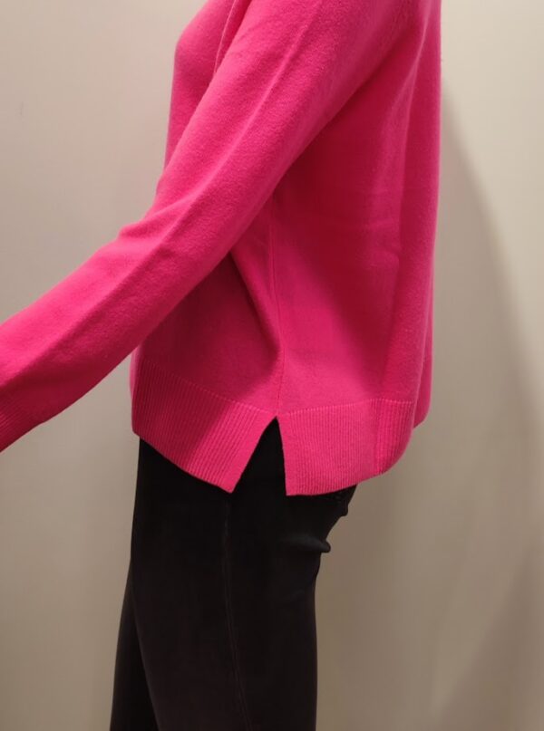 Pull col rond rose – Image 3
