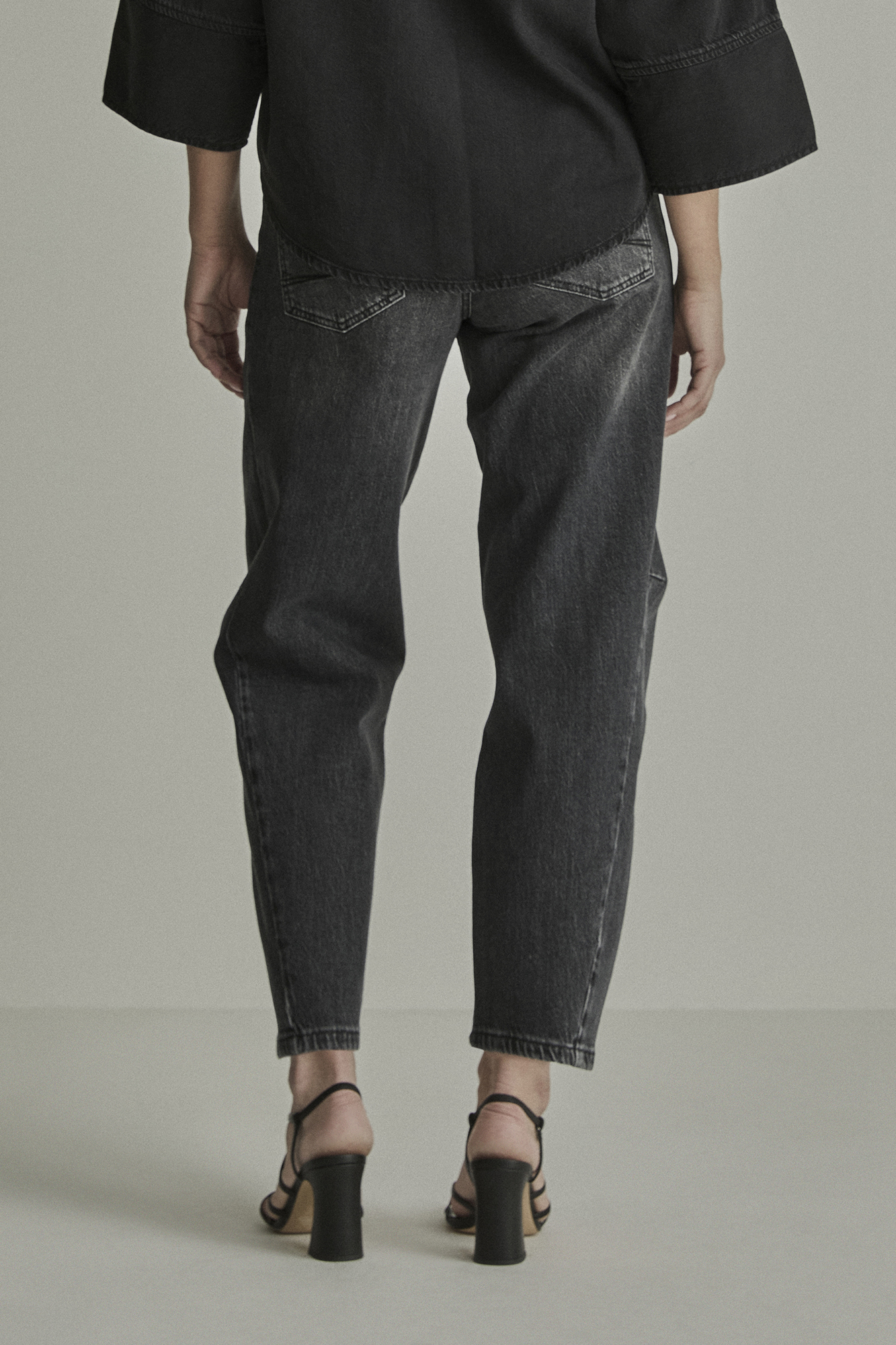 Jean's Parami Coco – Image 3