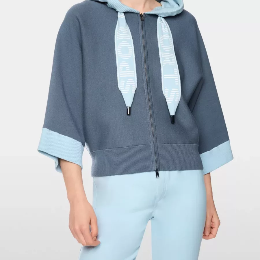 Veste courte à capuche