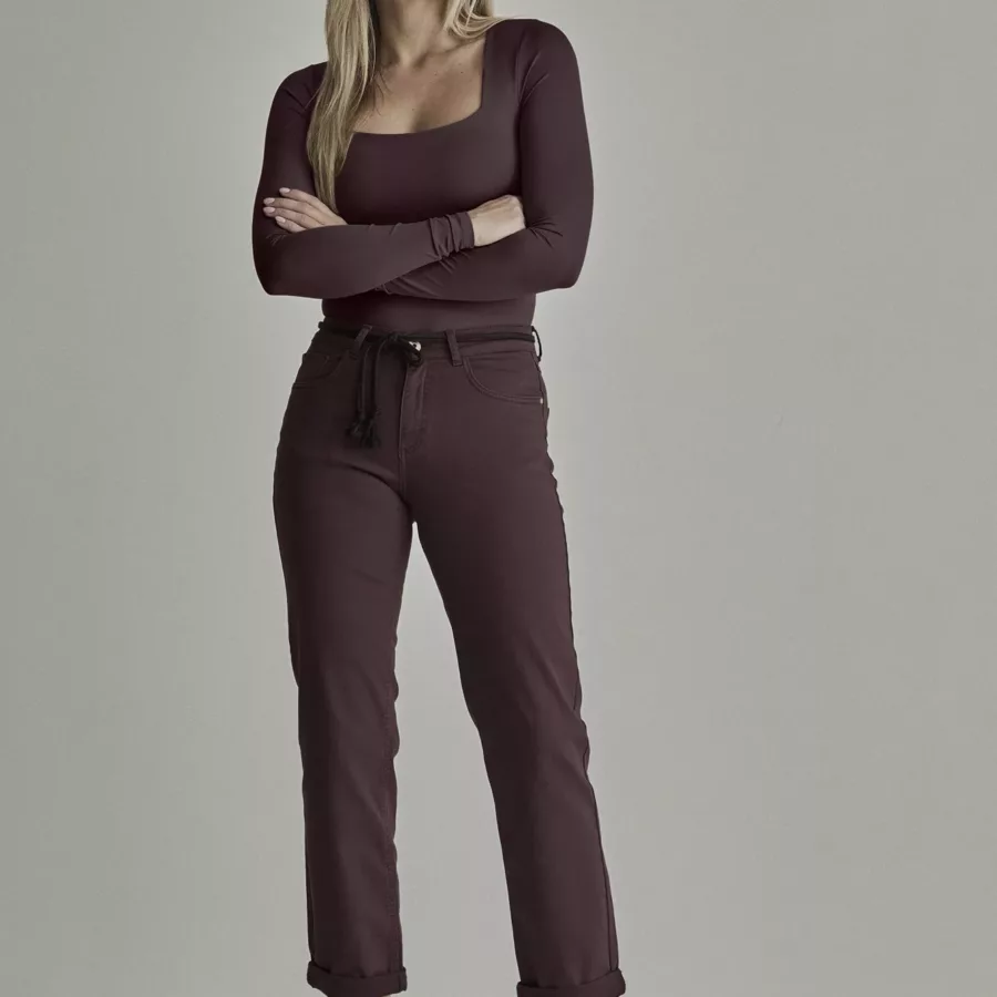 Jean’s Loose Bordeaux